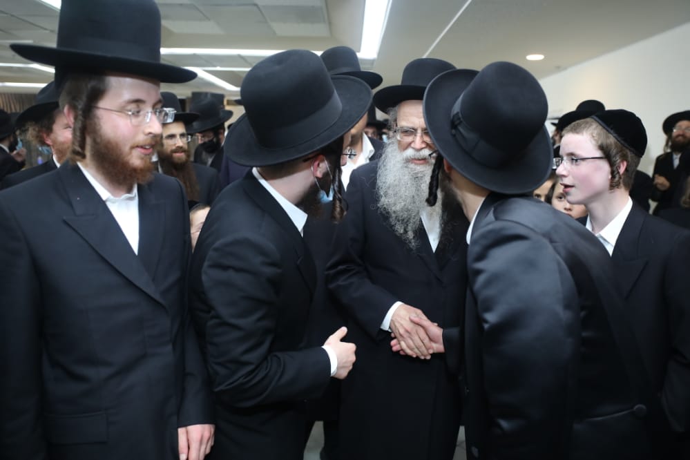 תיעוד: נינת הגאון רבי יודל בויאר התחתנה בחתונה מצומצמת