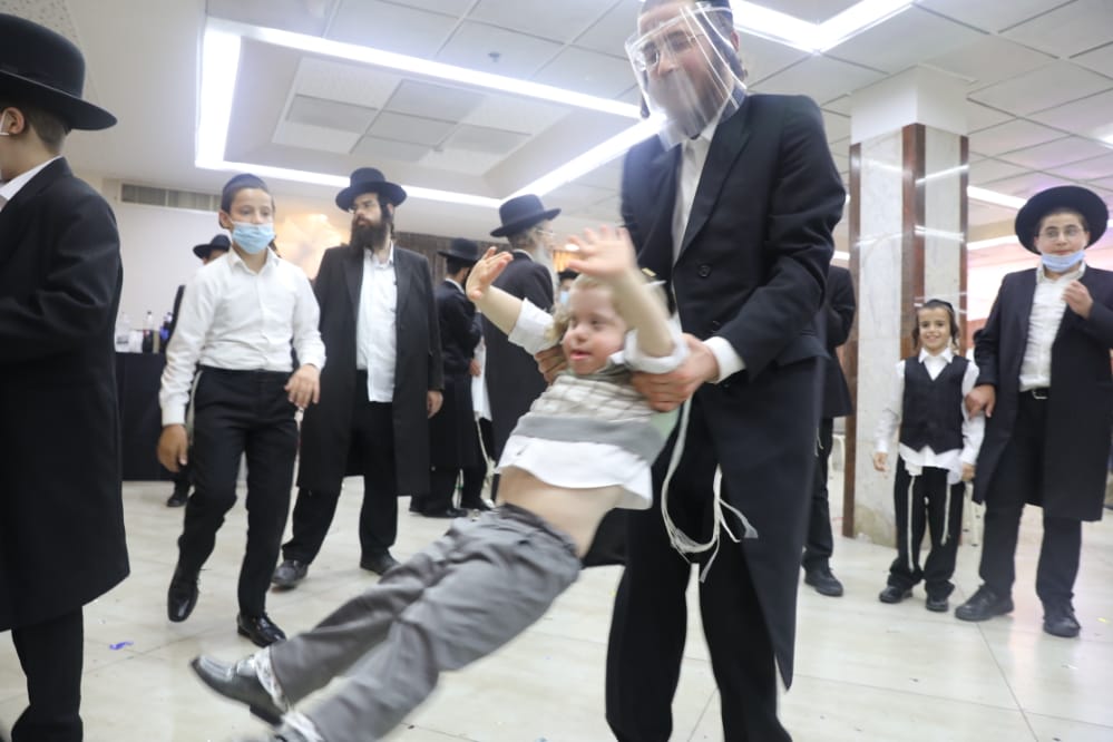 תיעוד: נינת הגאון רבי יודל בויאר התחתנה בחתונה מצומצמת