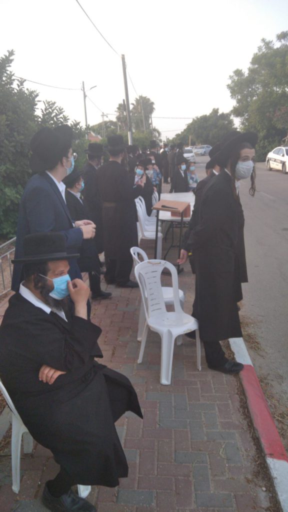 צפו: ההפגנה במושב עוצם נגד המסיונר מאוסטרליה צפו: ההפגנה במושב עוצם נגד המסיונר מאוסטרליה