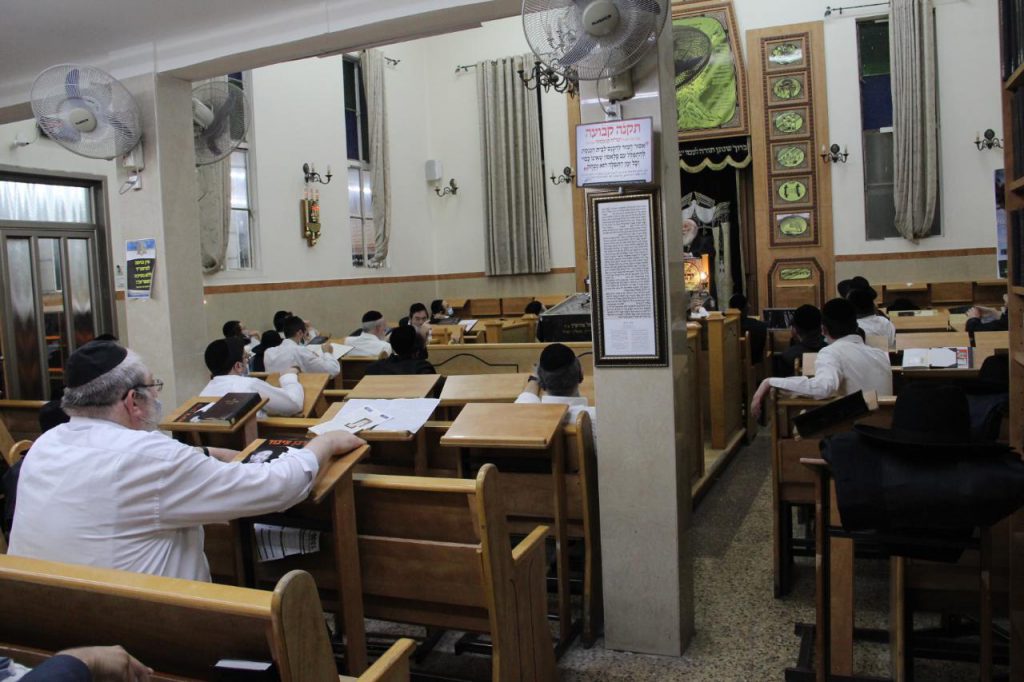 לראשונה מאז חג הפסח: שיעורו הקבוע של הראב"ד חזר להתקיים