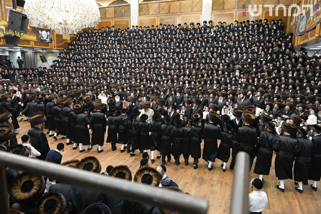 תיעוד ענק: חתונת נכדת האדמו"ר מסאטמר