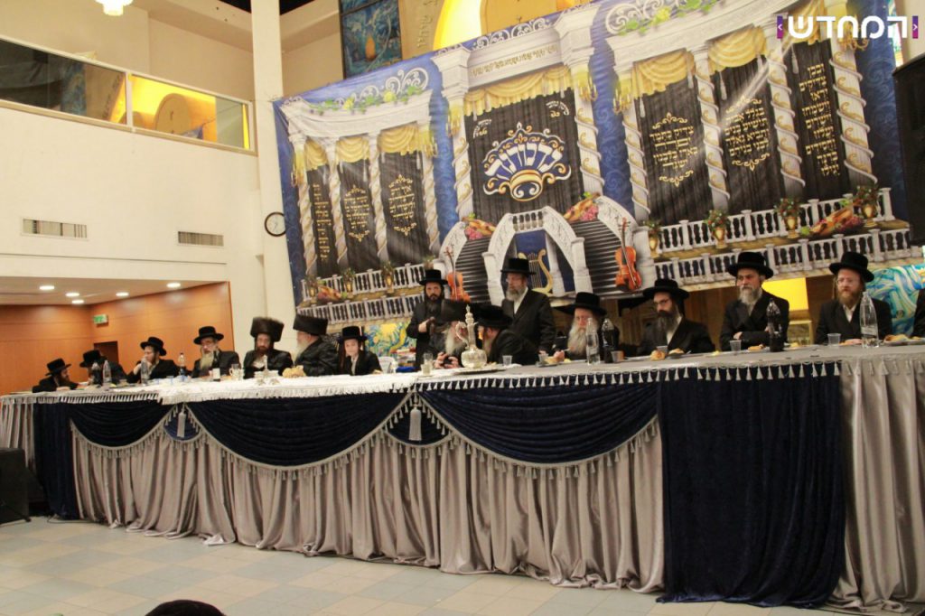 הבר מצוה לנכד האדמו"ר מנדבורנה