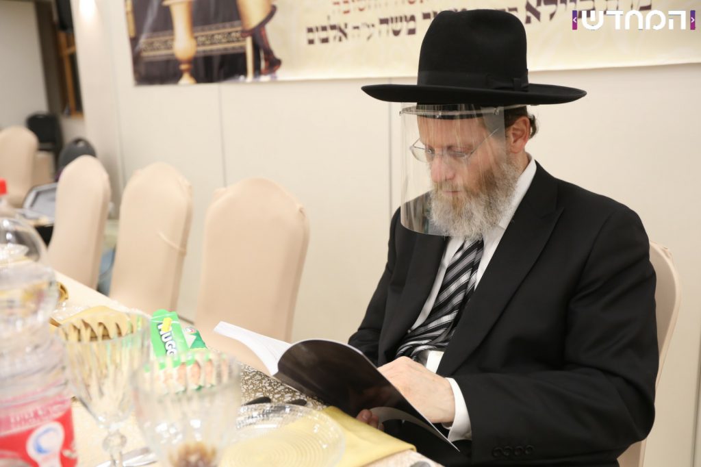 מעמד הכנסת ספר תורה במודיעין עילית בצל הקורונה מעמד הכנסת ספר תורה במודיעין עילית בצל הקורונה