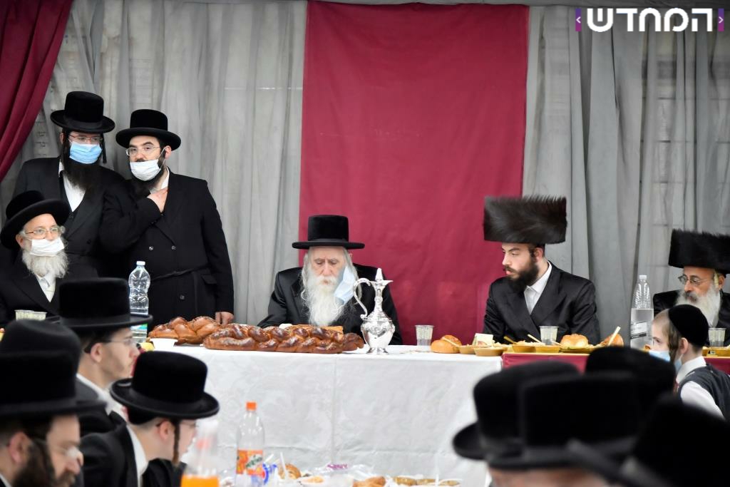 תיעוד: השבע ברכות בישיבת מכנובקא בעלזא לבת המנכ"ל