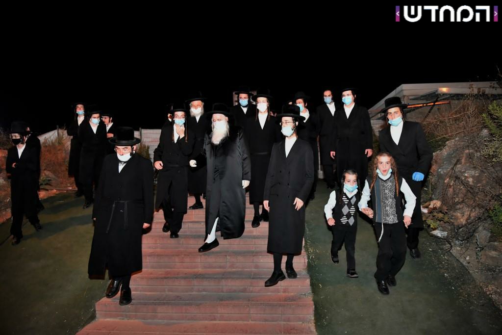 תיעוד: השבע ברכות בישיבת מכנובקא בעלזא לבת המנכ"ל