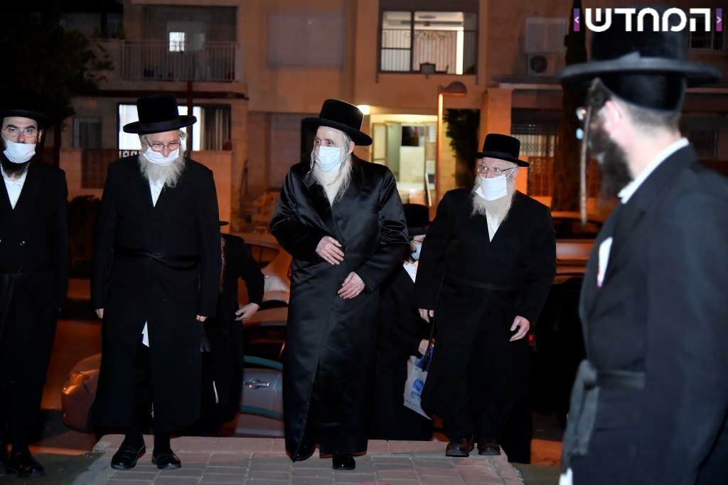 תיעוד: השבע ברכות בישיבת מכנובקא בעלזא לבת המנכ"ל