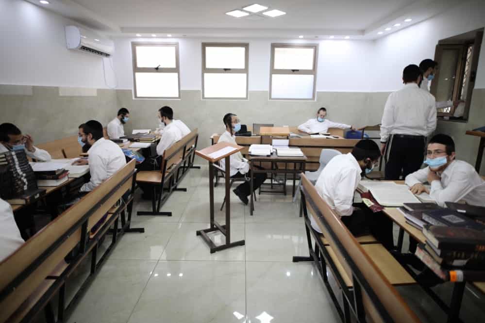 השיעור כללי של הגר"ד לנדא בהיכל ישיבת סלבודקא