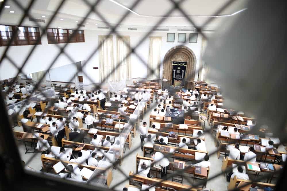 השיעור כללי של הגר"ד לנדא בהיכל ישיבת סלבודקא