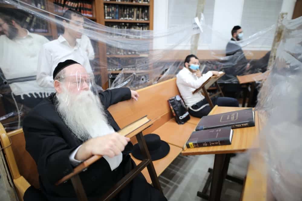 השיעור כללי של הגר"ד לנדא בהיכל ישיבת סלבודקא