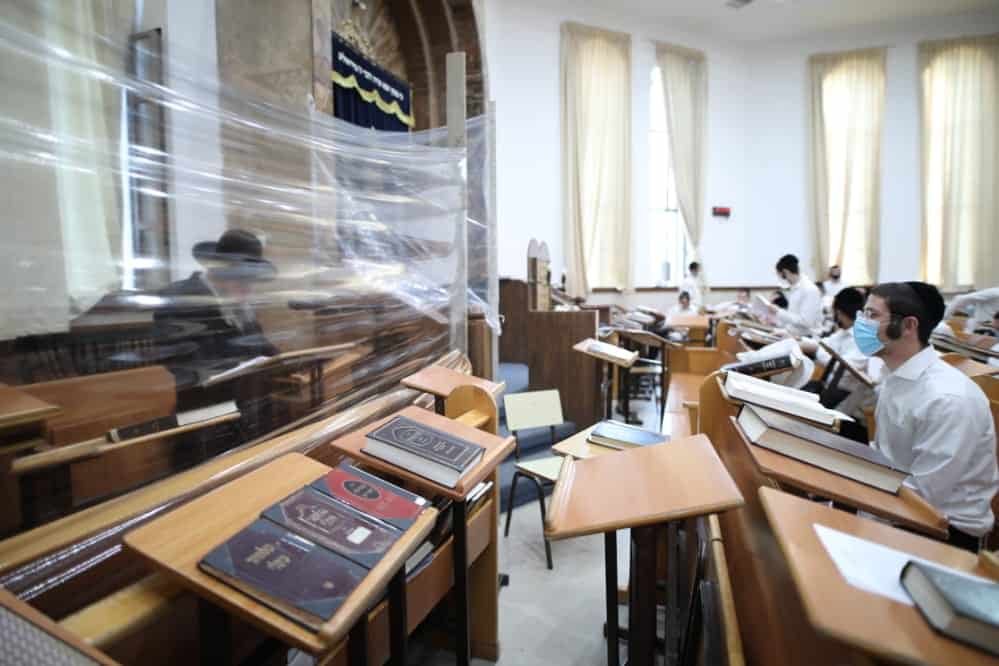 השיעור כללי של הגר"ד לנדא בהיכל ישיבת סלבודקא