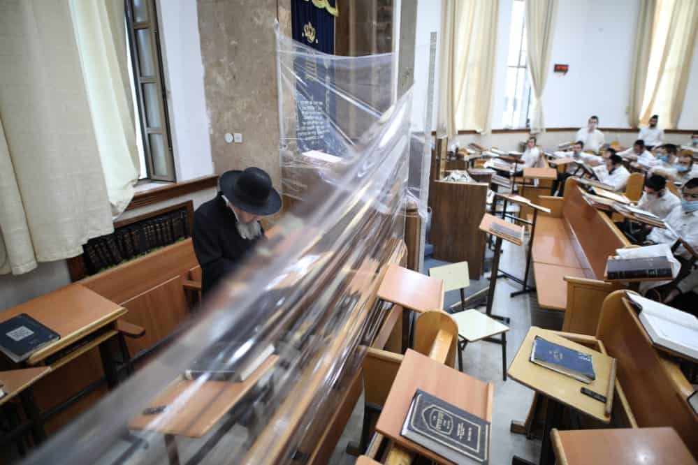 השיעור כללי של הגר"ד לנדא בהיכל ישיבת סלבודקא