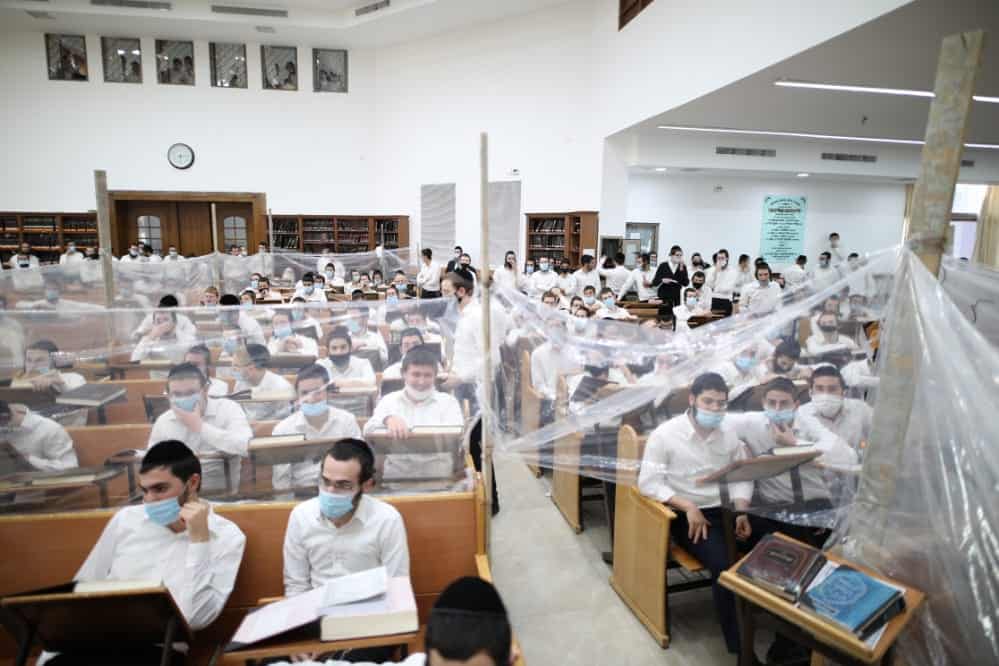 השיעור כללי של הגר"ד לנדא בהיכל ישיבת סלבודקא