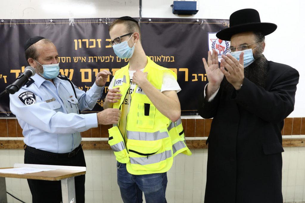 בנו של מתנדב זק"א שנפטר מהקורונה גוייס להמשיך מורשת אביו • תיעוד