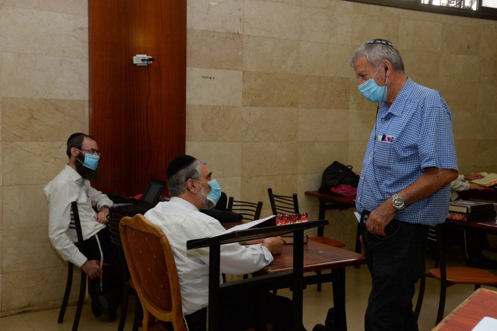 צפו בגלריה: במוסדות התורה בבני ברק שומרים על ההנחיות