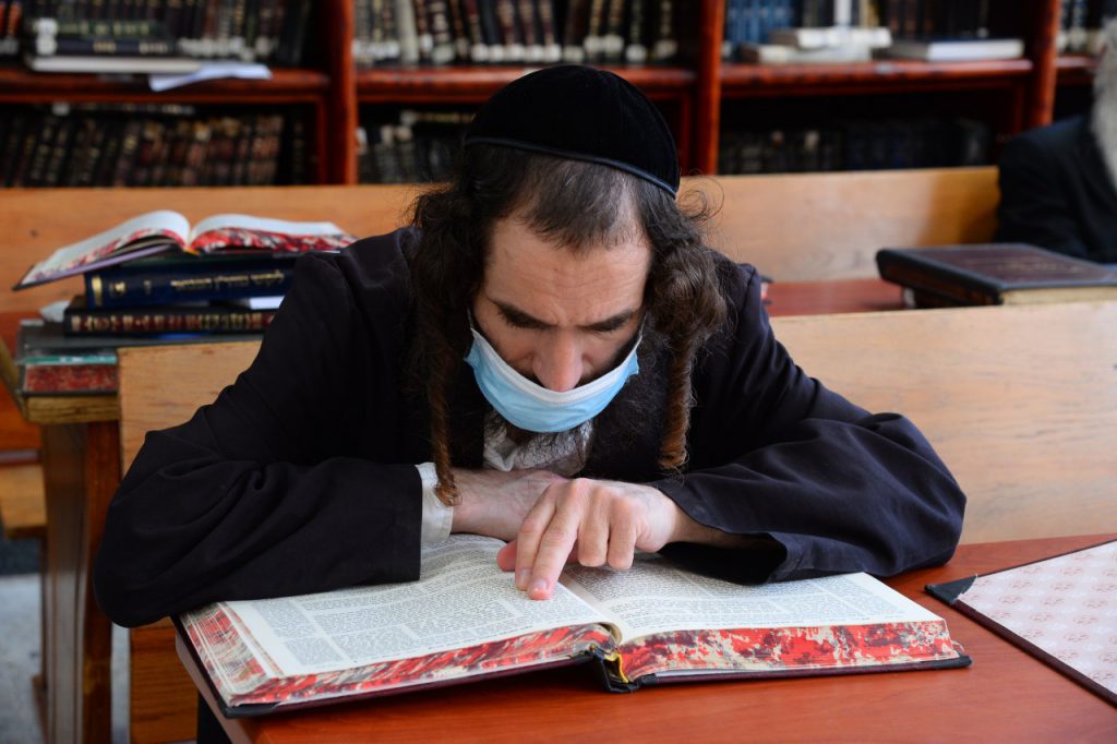 צפו בגלריה: במוסדות התורה בבני ברק שומרים על ההנחיות