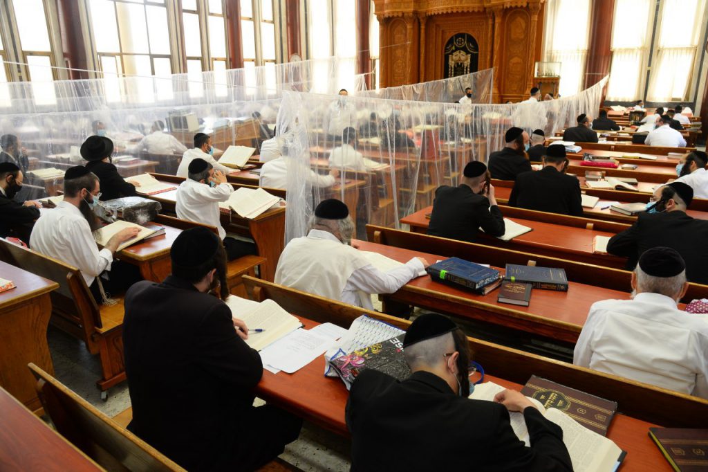 צפו בגלריה: במוסדות התורה בבני ברק שומרים על ההנחיות