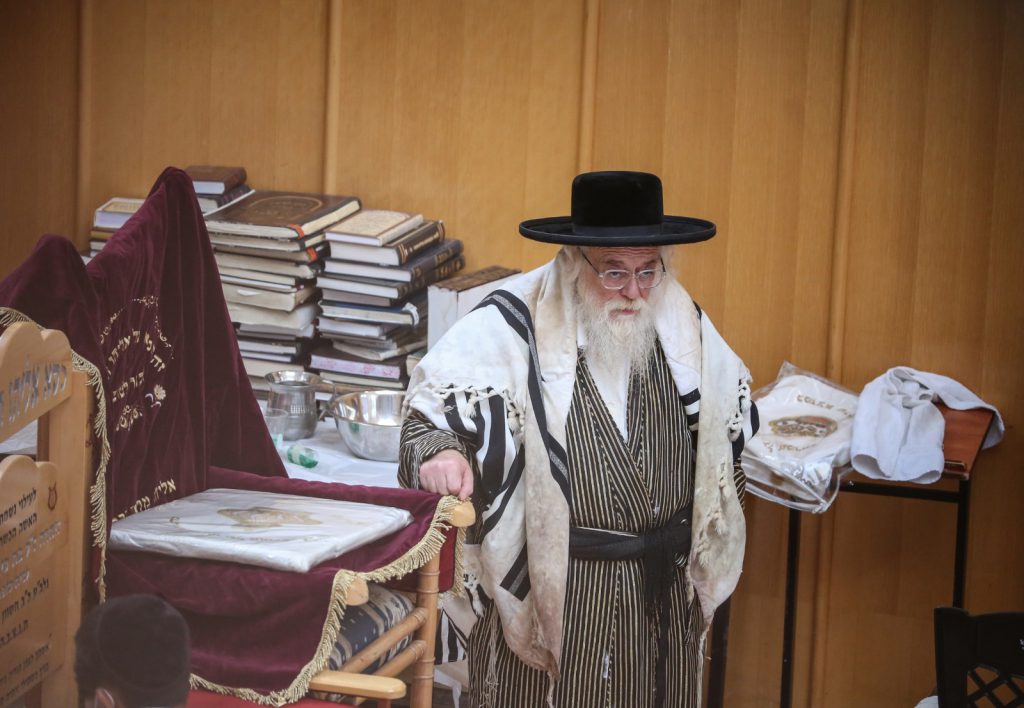 תיעוד: הרבי מתולדות אהרן בברכת כהנים וברית בצפת