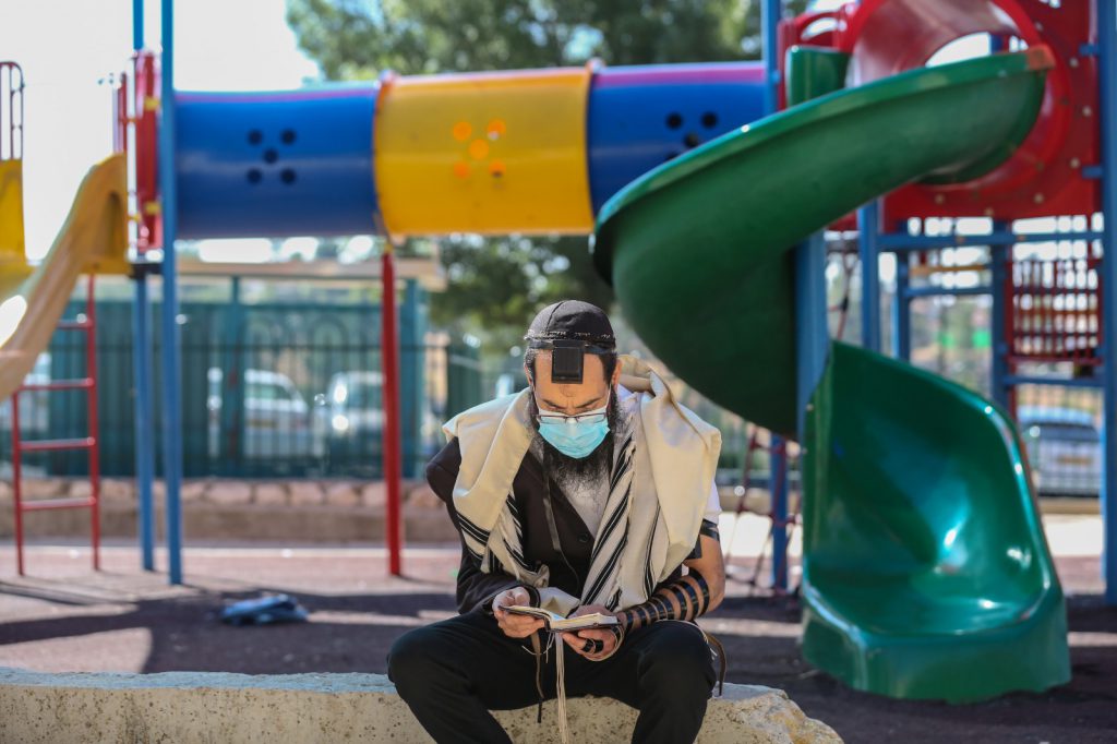 בצפת חזרו למנייני החצרות • צפו בתיעוד מיוחד