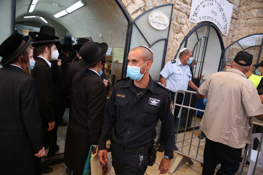 ערב ראש חודש אב במירון תחת ההגבלות • תיעוד