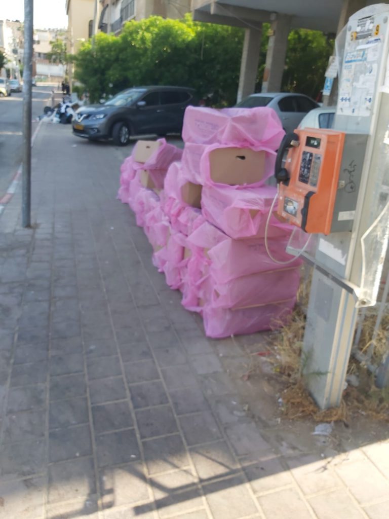 צפו: בחורי הישיבות בבני ברק זכו למנות טשולנט חם צפו: בחורי הישיבות בבני ברק זכו למנות טשולנט חם