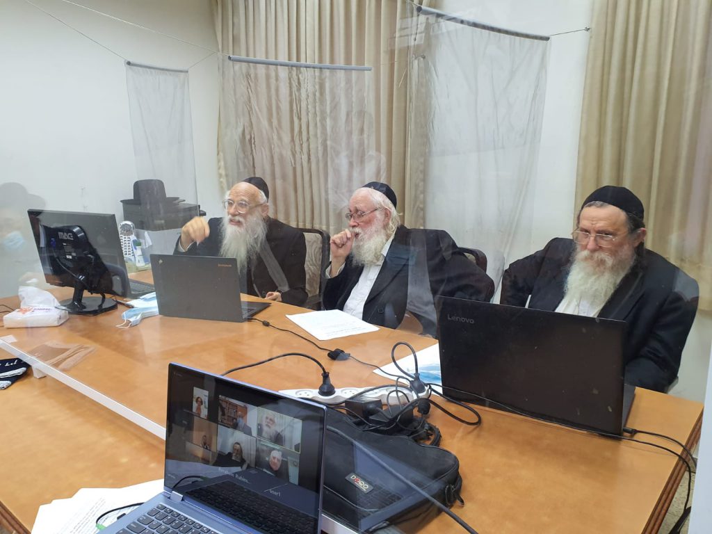 בית הדין לעניני קורונה בבני ברק התכנס לקראת עונת החתונות • צפו