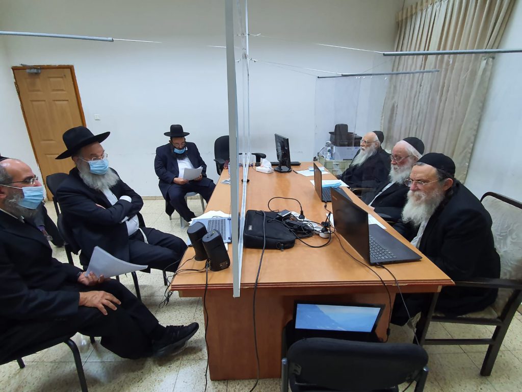 בית הדין לעניני קורונה בבני ברק התכנס לקראת עונת החתונות • צפו