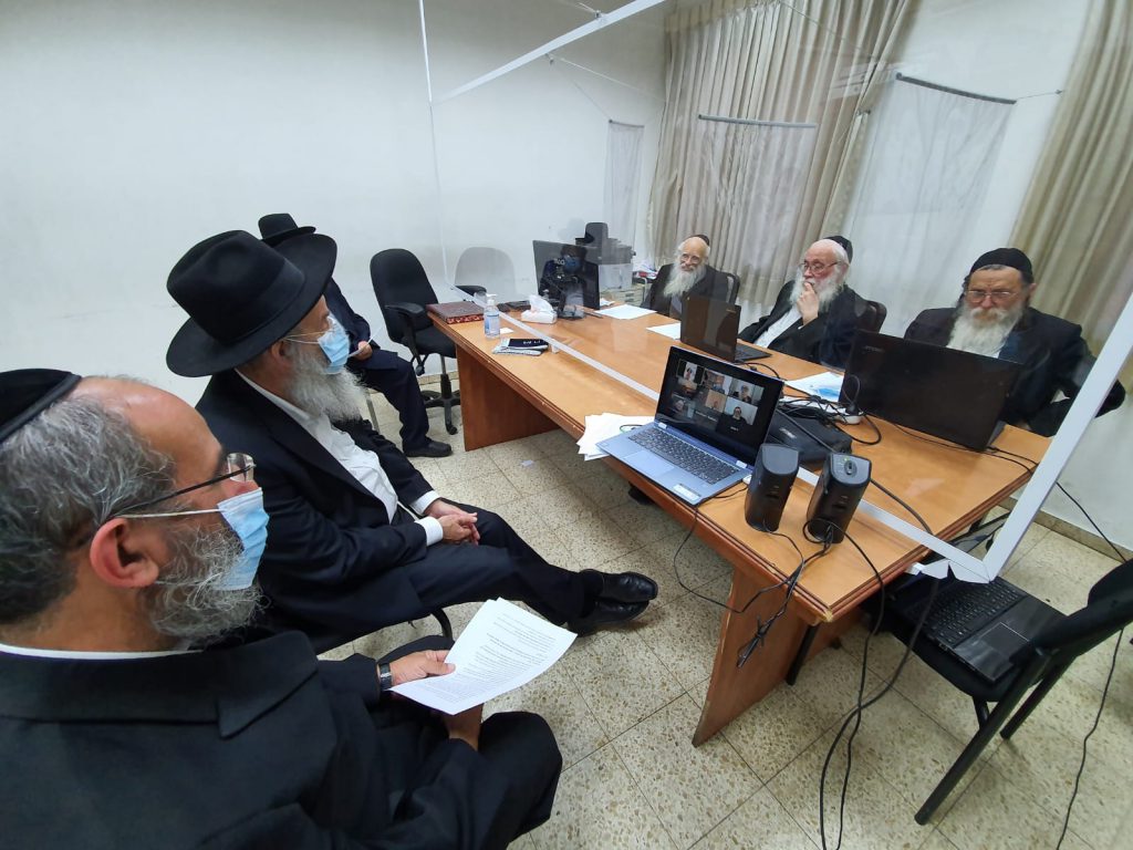 בית הדין לעניני קורונה בבני ברק התכנס לקראת עונת החתונות • צפו