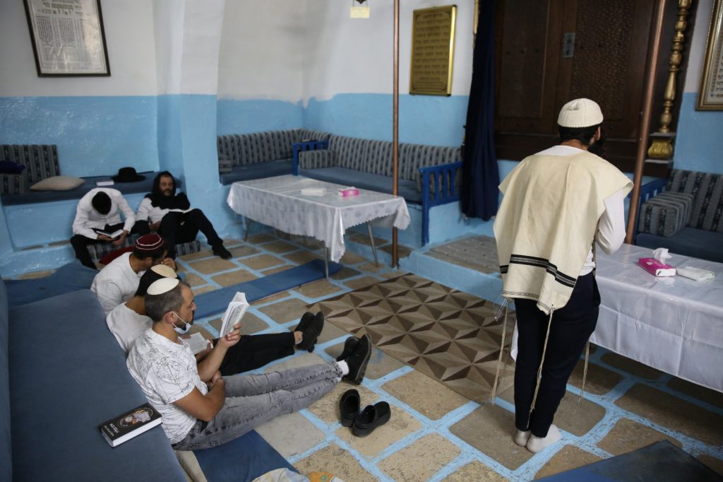 תיעוד: הקינות בבית הכנסת אבוהב בעיר העתיקה