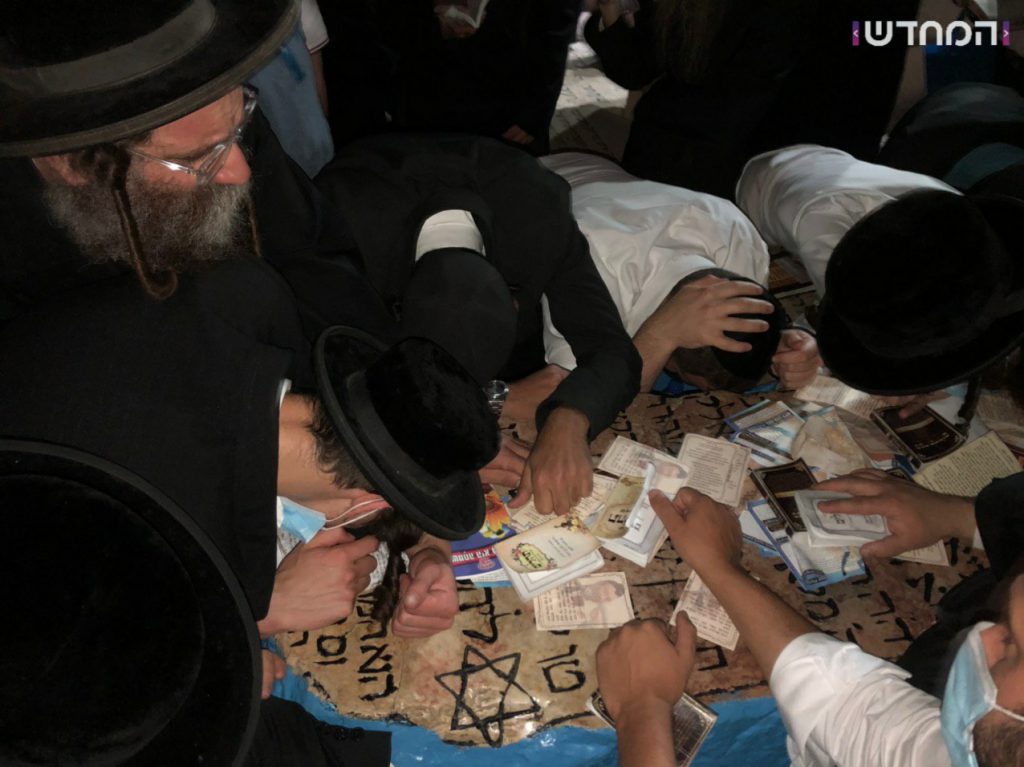 גלריה: הילולת ה'אור החיים' בהר הזיתים •צפו