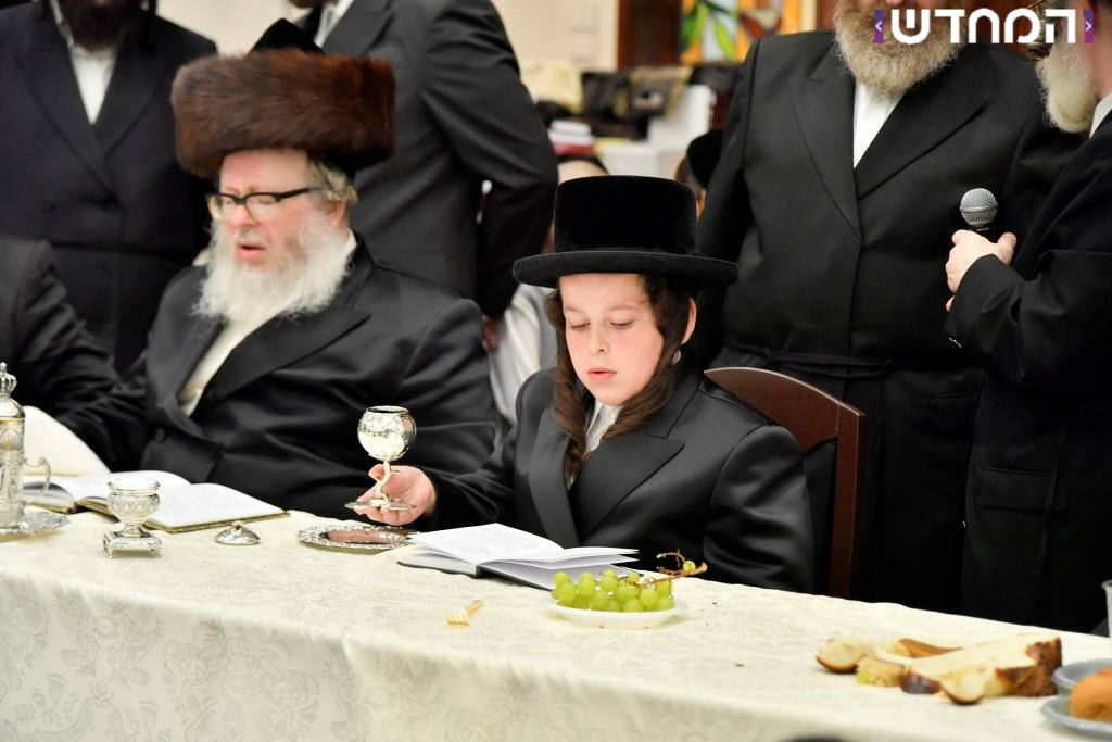 בן שלוש-עשרה למצוות: שמחת הבר מצוה לנכד האדמו"ר מבוהוש