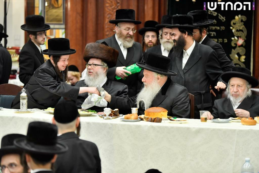 בן שלוש-עשרה למצוות: שמחת הבר מצוה לנכד האדמו"ר מבוהוש