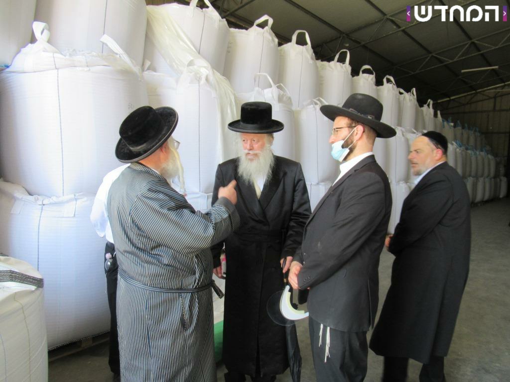 דייני העדה החרדית יצאו להפריש תרומות ומעשות • גלריה