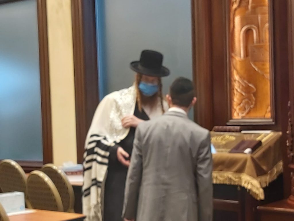 האדמו"ר מקאליב בביקור בקהילות היהודיות בארה"ב