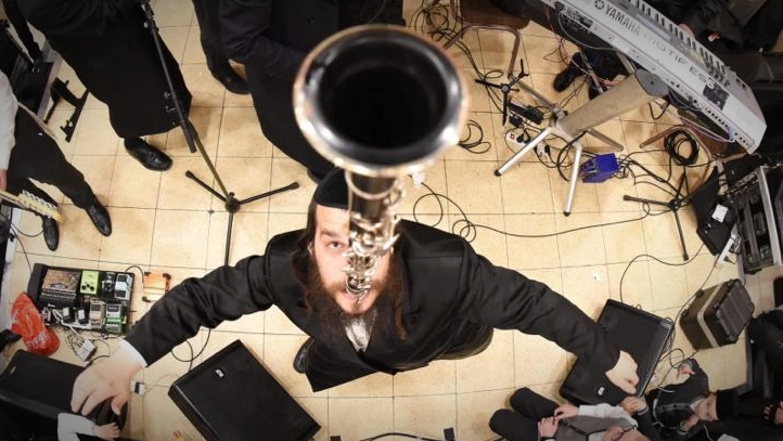 "האיש, הרדיו והמוזיקה" - דוד קליגר בראיון מרתק לרגל עשור ברדיו משמח באירוע - צילום אריאל רבינסקי