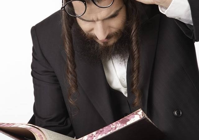 "האיש, הרדיו והמוזיקה" - דוד קליגר בראיון מרתק לרגל עשור ברדיו "האיש, הרדיו והמוזיקה" - דוד קליגר בראיון מרתק לרגל עשור ברדיו