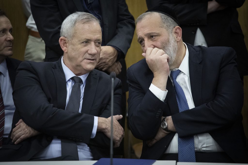 נשק יום הדין למניעת בחירות: דחיית התקציב בחודשיים