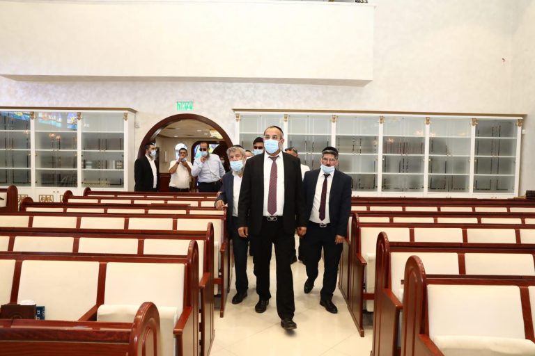 שר הדתות לרבנים וראשי הקהילות: להערך לימים הנוראים בצל מגבלות הקורונה