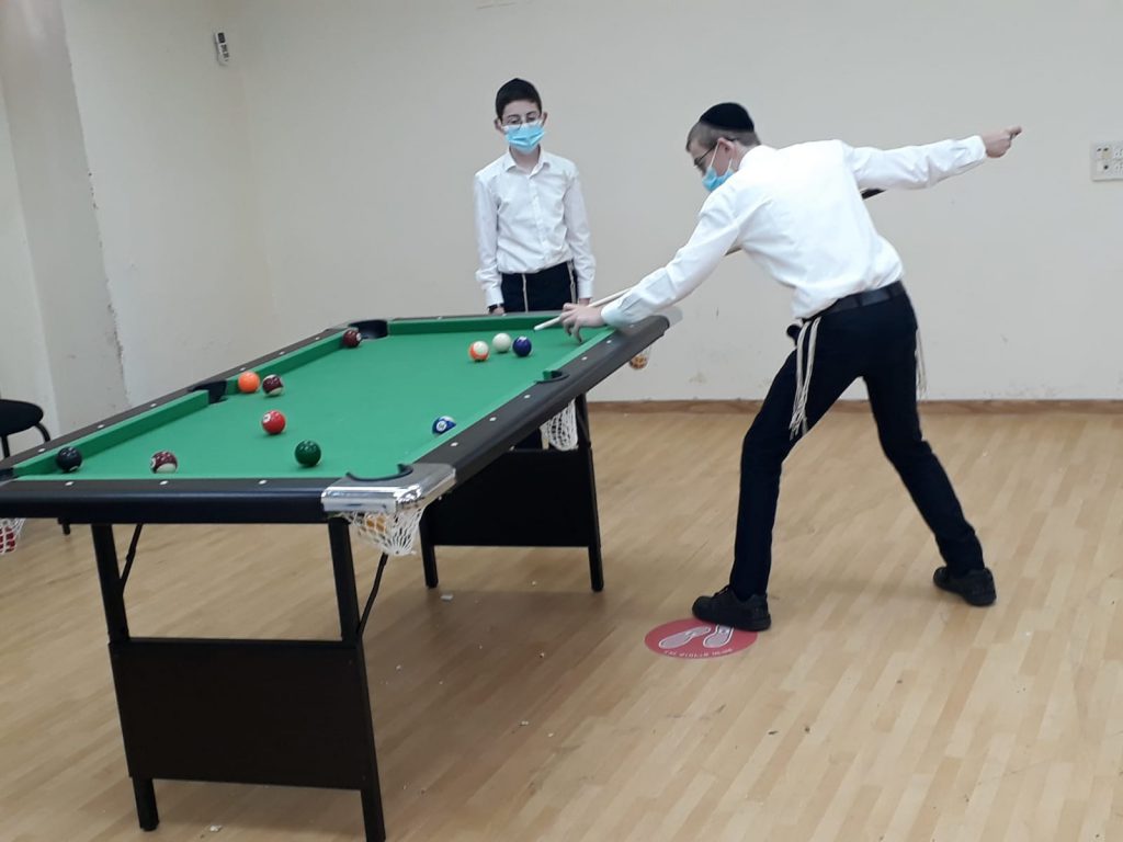 בין הזמנים ב'רמת שלמה': חדרי משחק ופעילות חוויתית לבני הישיבות