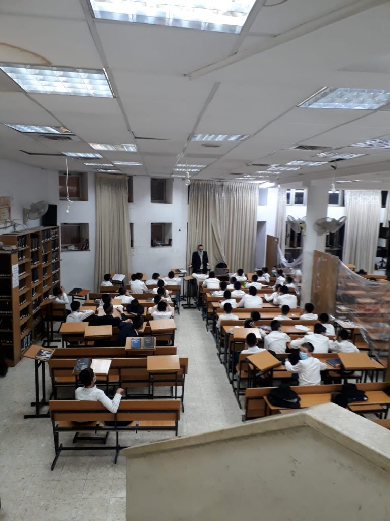 בין הזמנים ב'רמת שלמה': חדרי משחק ופעילות חוויתית לבני הישיבות