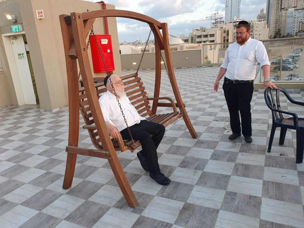 תיעוד: הדאצ'ה של הגאון רבי בנימין אלישיב בנתניה