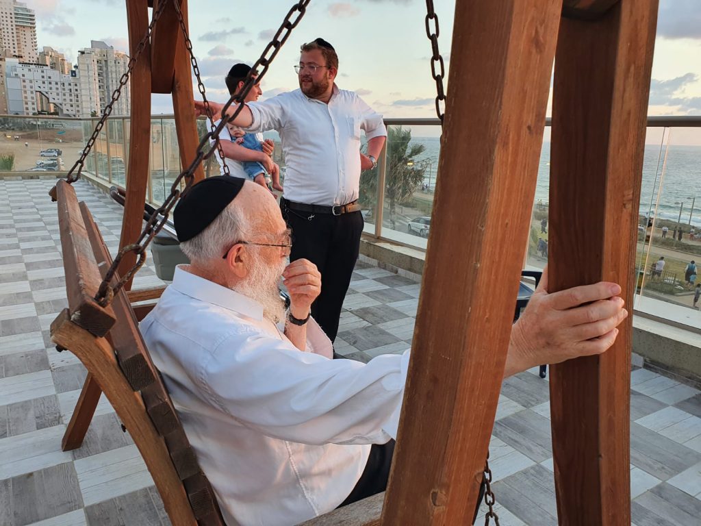 תיעוד: הדאצ'ה של הגאון רבי בנימין אלישיב בנתניה