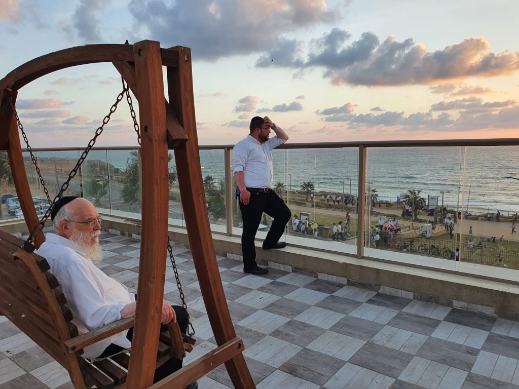 תיעוד: הדאצ'ה של הגאון רבי בנימין אלישיב בנתניה