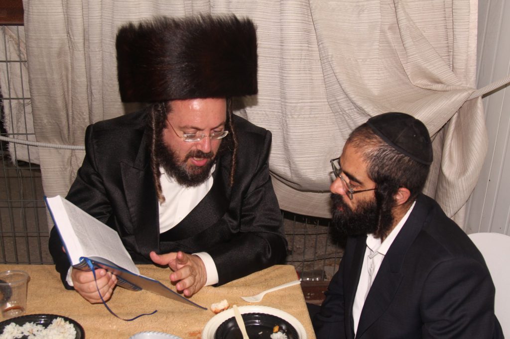 במרחב הפתוח: עורך דין נתן רוזנבלט סיים מסכת בבר מצוה לבנו