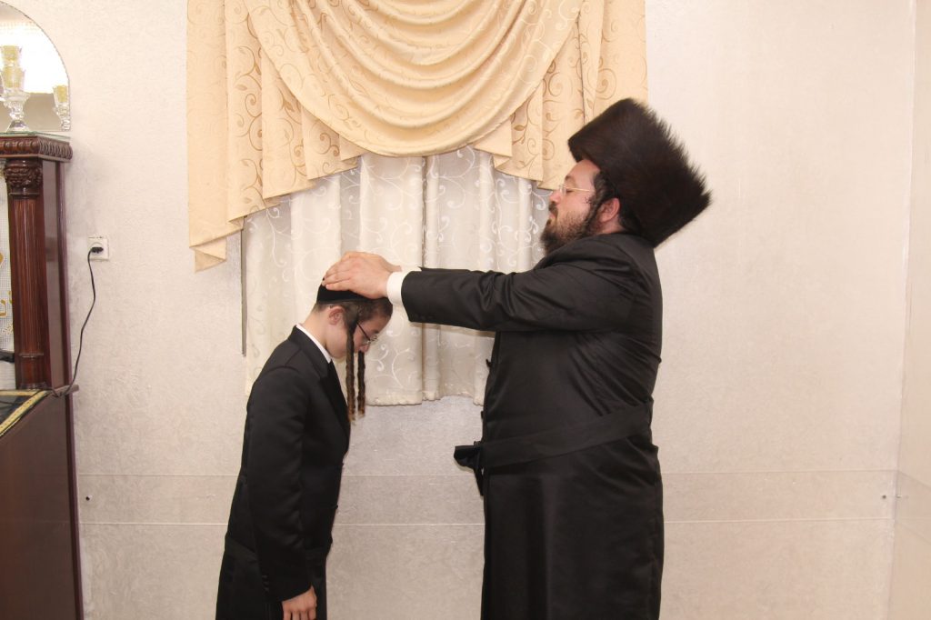 במרחב הפתוח: עורך דין נתן רוזנבלט סיים מסכת בבר מצוה לבנו