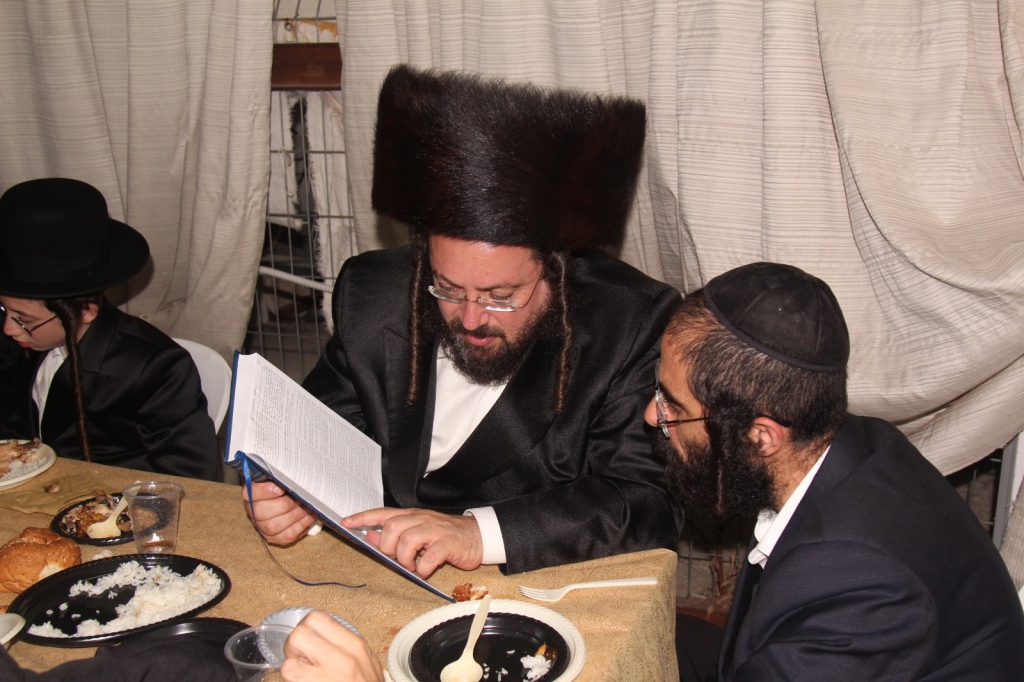 במרחב הפתוח: עורך דין נתן רוזנבלט סיים מסכת בבר מצוה לבנו