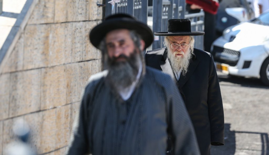 האדמו"ר מתולדות אהרן בברית קודש בציונו של רשב"י