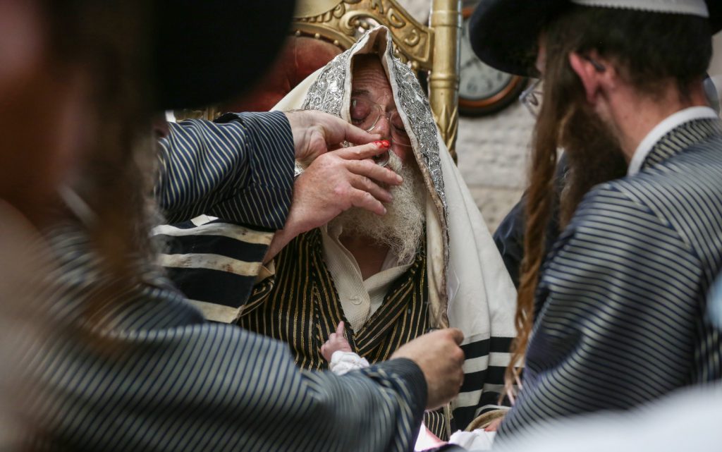 האדמו"ר מתולדות אהרן בברית קודש בציונו של רשב"י