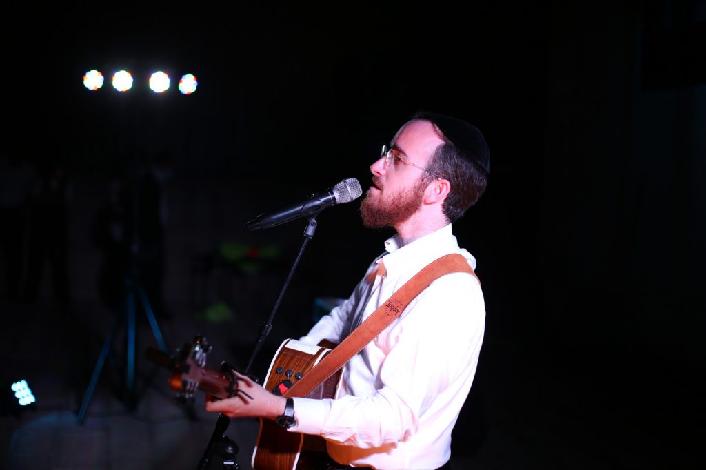 תיעוד: סיום ישיבות בין הזמנים בעיר צפת וחלוקת מלגות