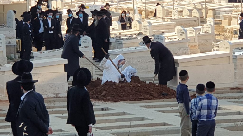 צפו: הלווית ראש ישיבת טעלז הגאון רבי חיים דב קעלר זצ"ל משיקגו לבני ברק