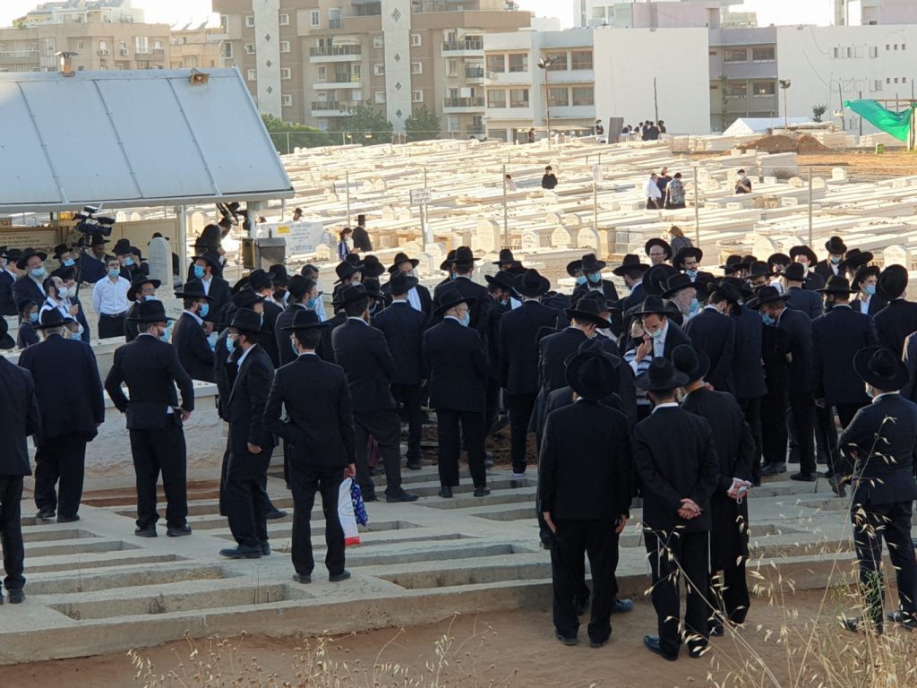 צפו: הלווית ראש ישיבת טעלז הגאון רבי חיים דב קעלר זצ"ל משיקגו לבני ברק